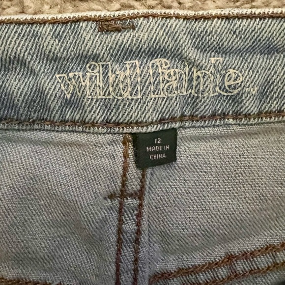 wild fable - 🩵 Light Denim Shorts - Picture 2 of 3